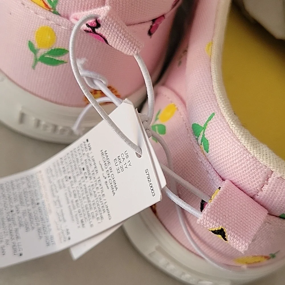 NWT Canvas Slip On Sneakers  Girls 1Y (Little Girl)  Old Navy